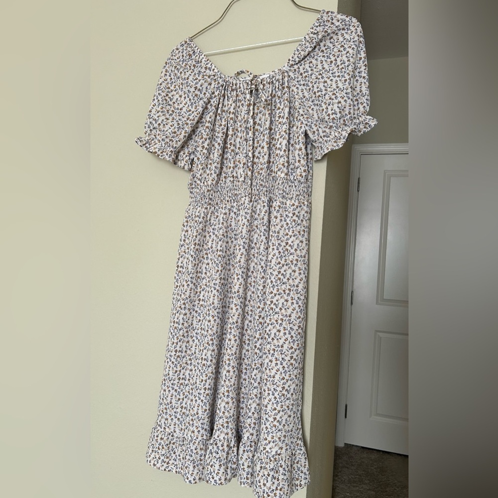 Monteau Los Angeles floral dress